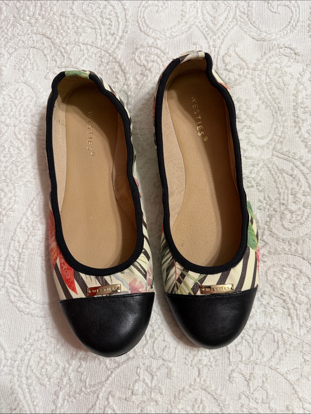 Westies Tropical Black Ballet Flats Size 8.5